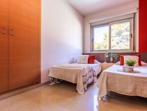 3 Schlafzimmer, Schreibtisch, Internetzugang