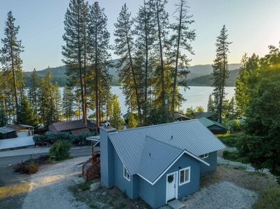 The Hideaway at Waitts Lake