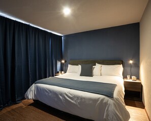 1 habitación, tabla de planchar con plancha, wifi gratis y ropa de cama 