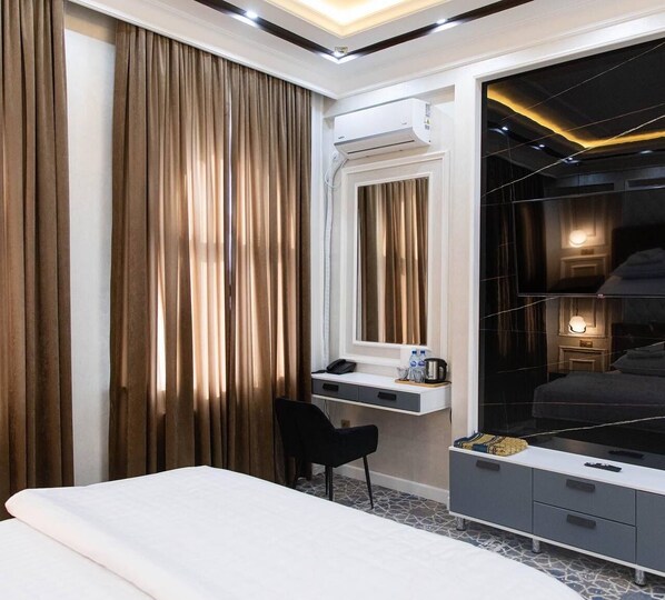 Comfort Double or Twin Room | Down comforters, free minibar items, desk, laptop workspace - Ardani HOTEL (Samarkand)