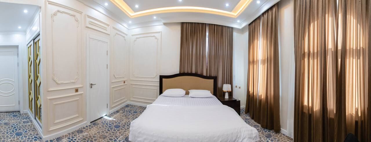 Comfort Double or Twin Room | Down comforters, free minibar items, desk, laptop workspace