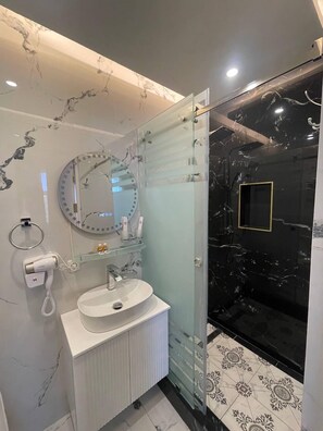 Hair dryer, bathrobes, slippers, towels - Ardani HOTEL (Samarkand)