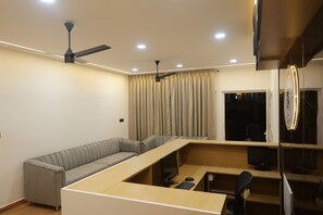 Reception - Bougainvillea Homestay Munnar (Devikolam)