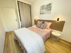 1 bedroom, iron/ironing board, WiFi, bed sheets - Sweet Horizon #3 - Stylish T2 Apartment (Meyzieu)