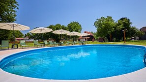 Pool - Villa 77 by Villas Guide (Kratecko)