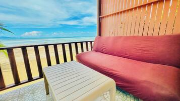 Signature House, Beach View | Living area