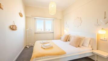 1 bedroom, desk, iron/ironing board, Internet
