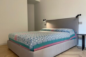 1 chambre, fer et planche à repasser, Wi-Fi, literie fournie