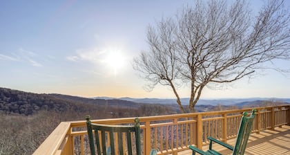 3 Mi Beech Mtn Resort: Cozy Studio w/ Deck & View!