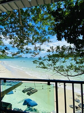 Casa de árbol Deluxe, vista al mar | Wifi gratis y ropa de cama 