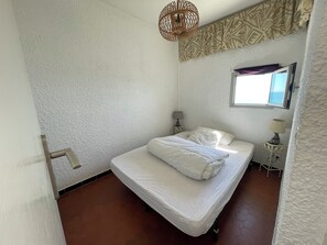 1 chambre, fer et planche à repasser, Wi-Fi