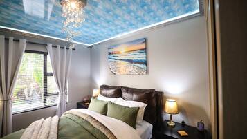 2 habitaciones, tabla de planchar con plancha, wifi y ropa de cama