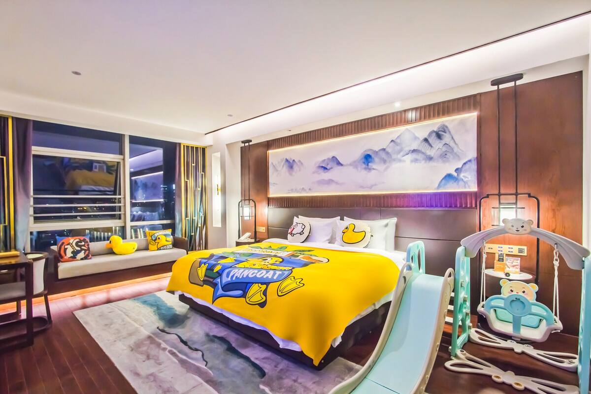 Family Suite, City View | Premium bedding, free minibar, desk, free WiFi