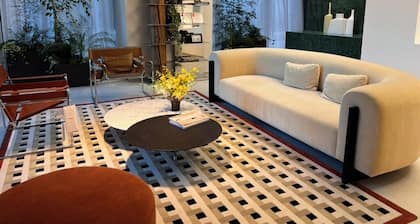 2BR/2Ba-New&Luxurious Studio in Hannam, Seoul-Walk to Itaewon & Namsan