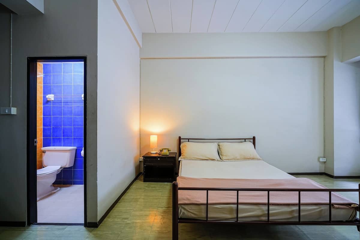 Economy Double Room | Free WiFi, bed sheets