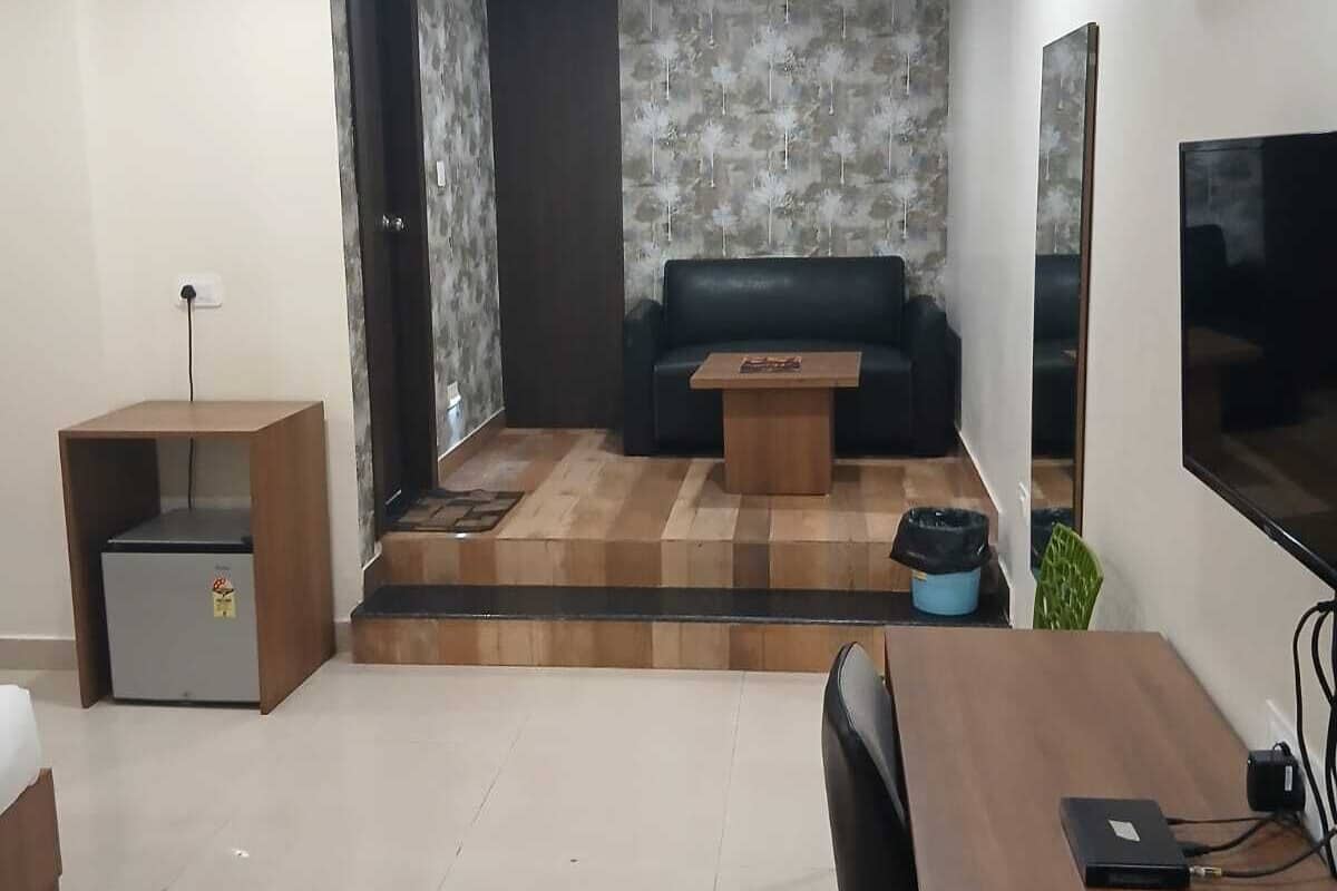 Doppia Superior, vista collina | Una scrivania, postazione laptop, Wi-Fi gratuito