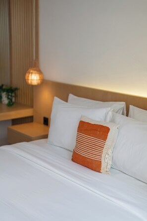 3 bedrooms, in-room safe, desk, laptop workspace