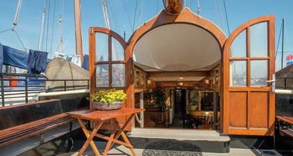 Boat in Leiden near City Center & Museums