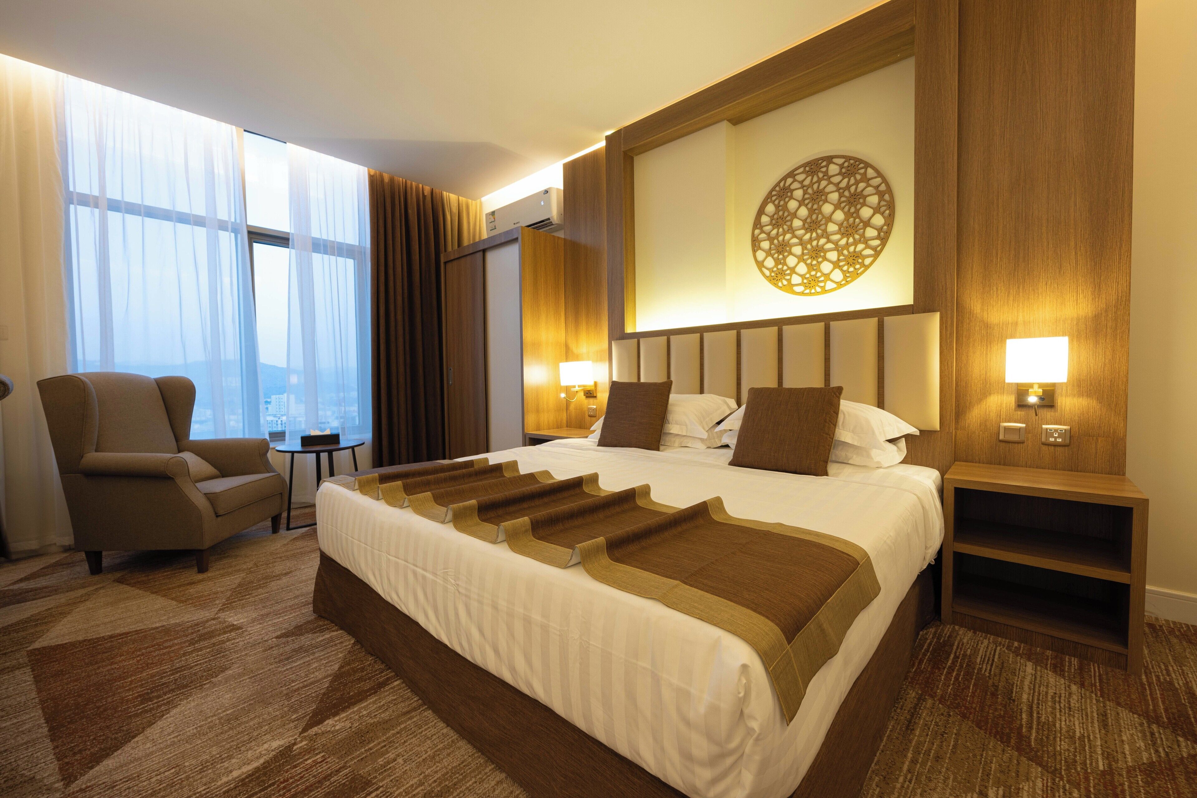 エグゼクティブ スイート | デスク、WiFi (無料)