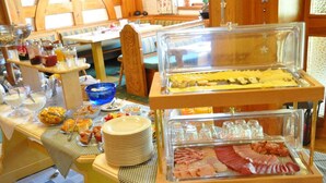 House | Dining - "enzian" in the Landhaus Wildschutz (Jungholz)