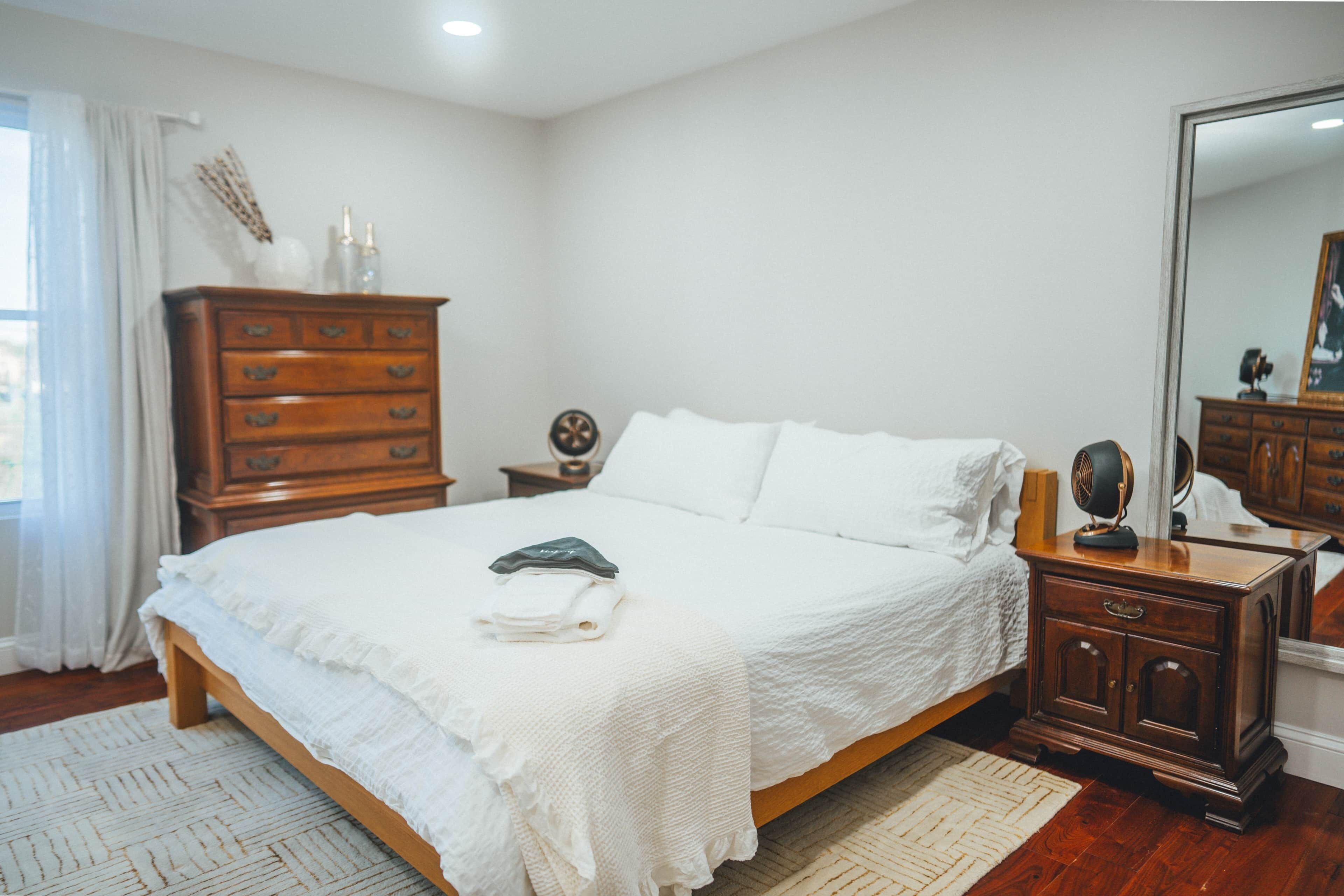 11 bedrooms, iron/ironing board, free WiFi, bed sheets