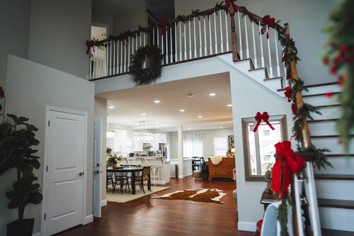 11BR Beach Retreat | Long Branch NJ | Sleeps 21