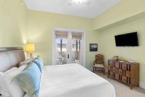 3 bedrooms, travel crib, free WiFi, bed sheets - Salty Air & Blue Mountain Flair – 3BR Condo w/ Pool, Balcony & Beach Access! (Santa Rosa Beach)