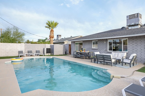 Refresh and unwind in your private pool.