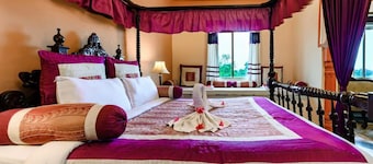 HOTEL RAJ MAHAL THE PALACE
