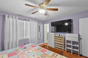 3 bedrooms, iron/ironing board, WiFi, bed sheets - 3/1.5 Moms Place (Dothan)