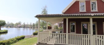Bungalow in South Holland with Private Jetty
