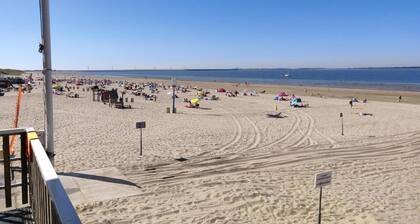 Bungalow in Zuytland Buiten by the Water