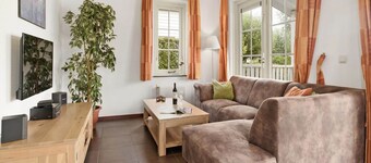 Bungalow in South Holland with Private Jetty