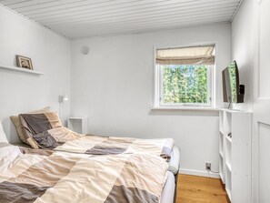 2 bedrooms, Internet