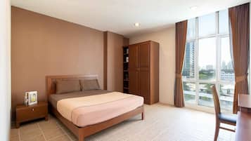 Deluxe Room, City View