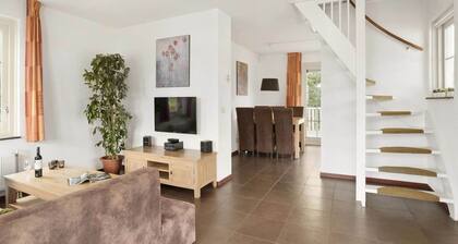 Bungalow in Zuytland Buiten mit Angelplattform