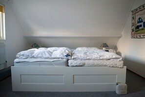 3 室のベッドルーム、アイロン / アイロン台、WiFi (無料)