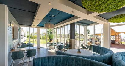 Beach Hotel Bliss for Two