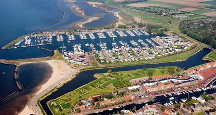 Hotel Room in Hellevoetsluis by the Beach