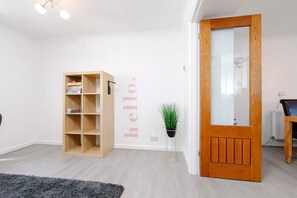 Interior - Gilfach Cynon Cottage - Beacons & BikePark (Merthyr Tydfil)