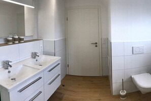 Een douche, een haardroger