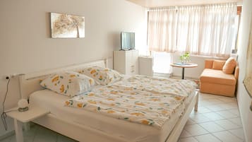 1 camera, Wi-Fi gratuito, lenzuola