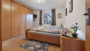 2 Schlafzimmer, Bügeleisen/Bügelbrett, kostenloses WLAN, Bettwäsche