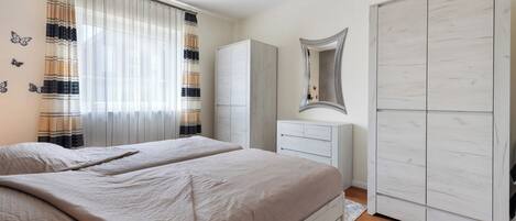 2 Schlafzimmer, Bügeleisen/Bügelbrett, kostenloses WLAN, Bettwäsche