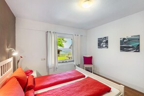2 bedrooms, free WiFi, bed sheets, wheelchair access - Apartment 'Schanze 20' with Mountain View, Shared Terrace and Wi-Fi (Schmallenberg)