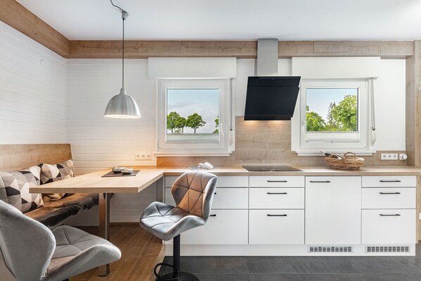 Interior - Apartment 'Schanze 20' with Mountain View, Shared Terrace and Wi-Fi (Schmallenberg)