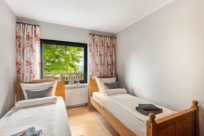 2 bedrooms, free WiFi, bed sheets