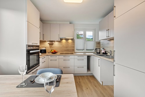 Apartment 'K5' with Private Terrace, Shared Garden and Wi-Fi