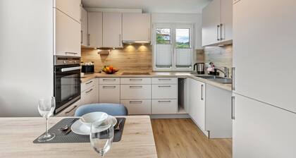 Apartment 'K5' with Private Terrace, Shared Garden and Wi-Fi