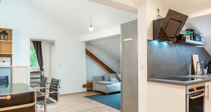 Hundefreundliche Ferienwohnung mit Balkon – Wandern & Workation in Bayern